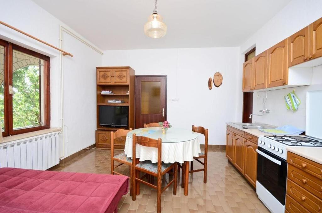 Apartments Ivanka Сень Екстер'єр фото