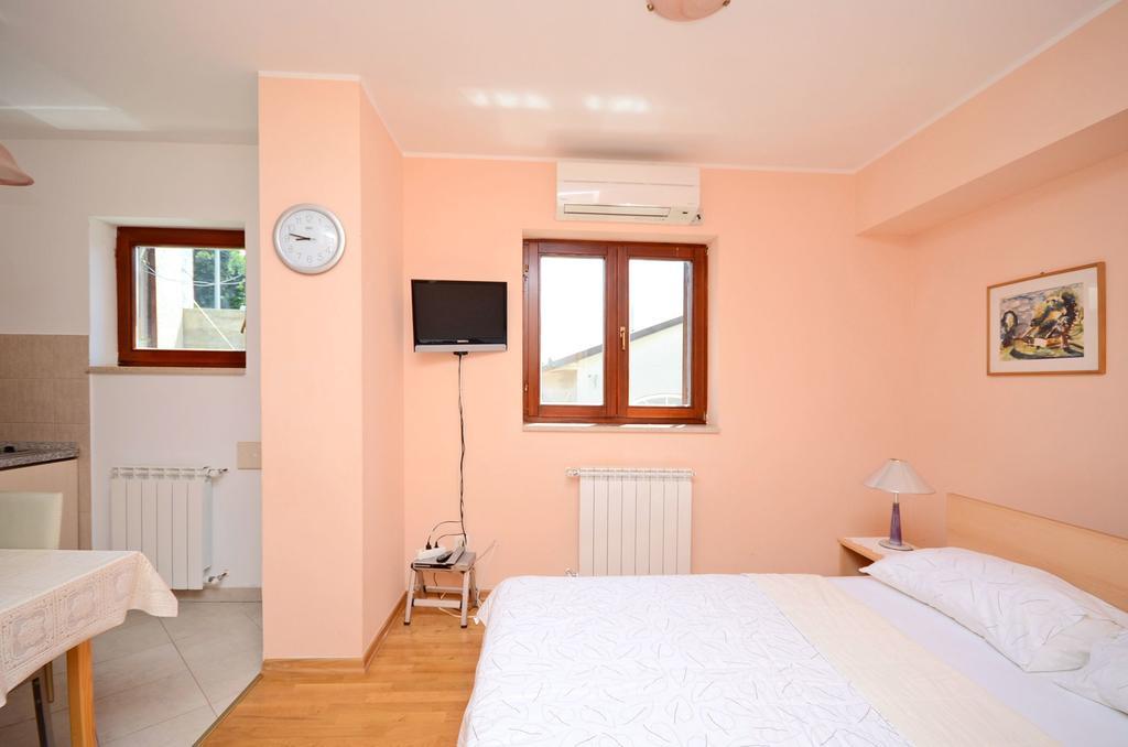 Apartments Ivanka Сень Екстер'єр фото